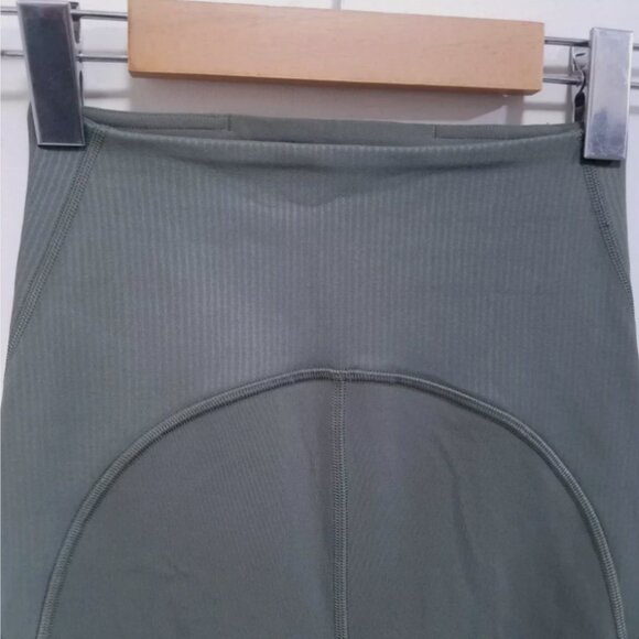 3 Lululemon Blissful Bend Boogie Shorts Tonka Stripe Angel Size 2 XXS Bundle - Picture 9 of 14